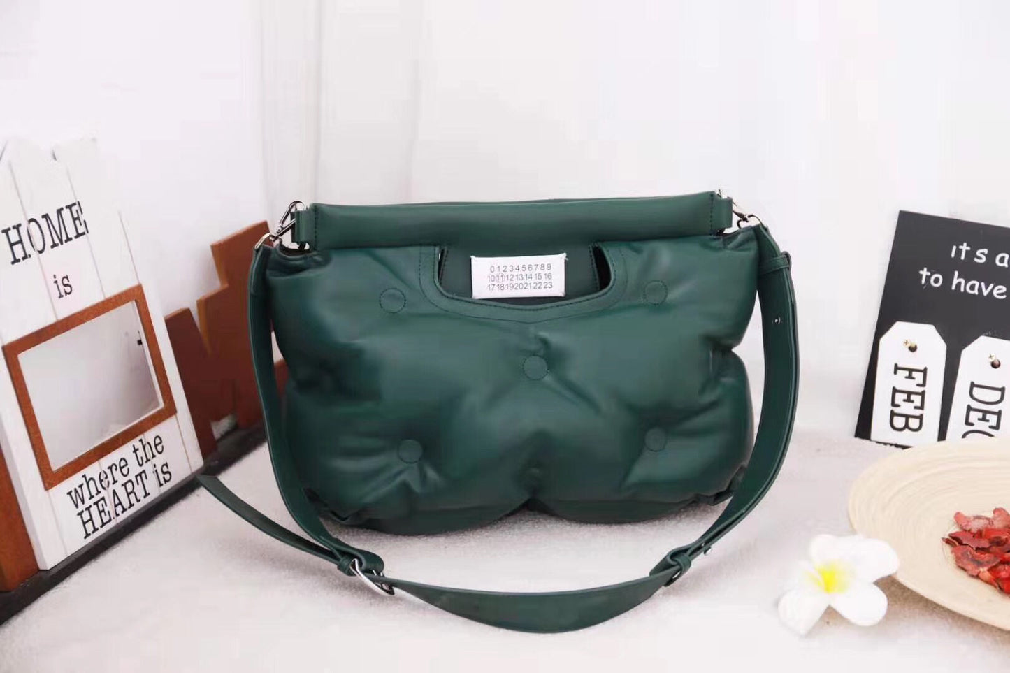 High-capacity space cotton down bags
