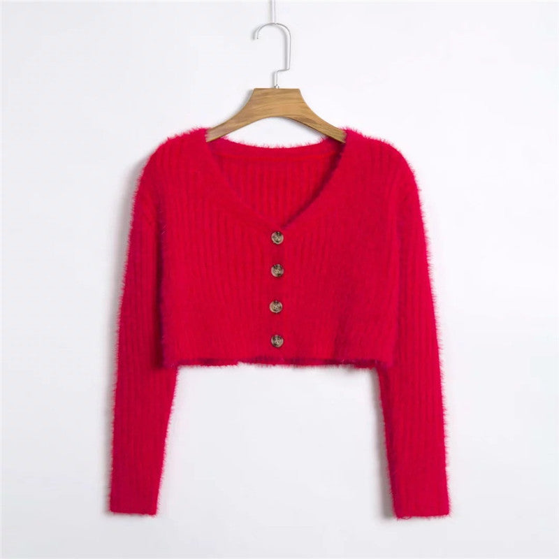 Short knit cardigan