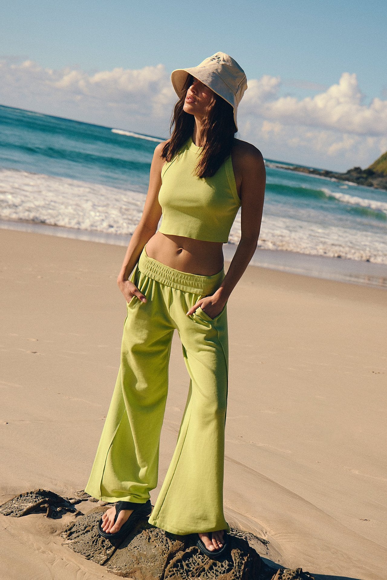 Fashion Casual Women's Solid Color High-elastic Body Shaping Short Sleeve Wide Leg Pants Suit