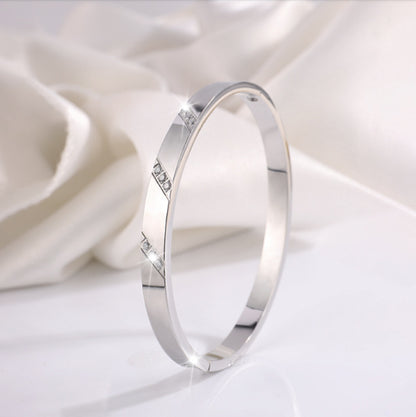 Light Luxury Stainless Steel Bracelet For Girls High Sense